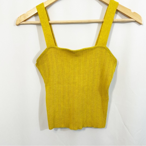 Weekend Los Angeles Glazed Yellow Knit Tank Top - Picture 3 of 9